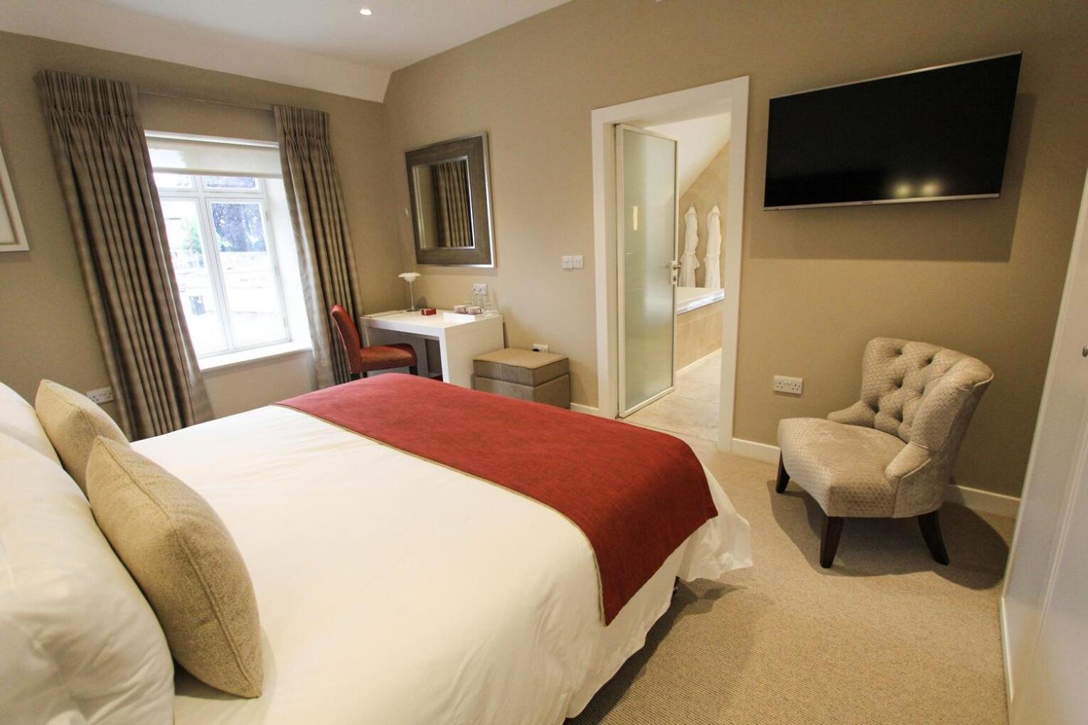 Cae Court Hotel Bridgend  Eksteriør billede