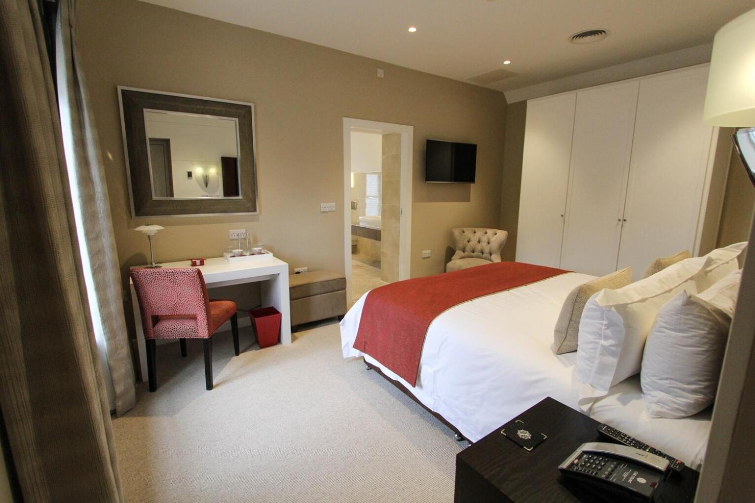 Cae Court Hotel Bridgend  Eksteriør billede