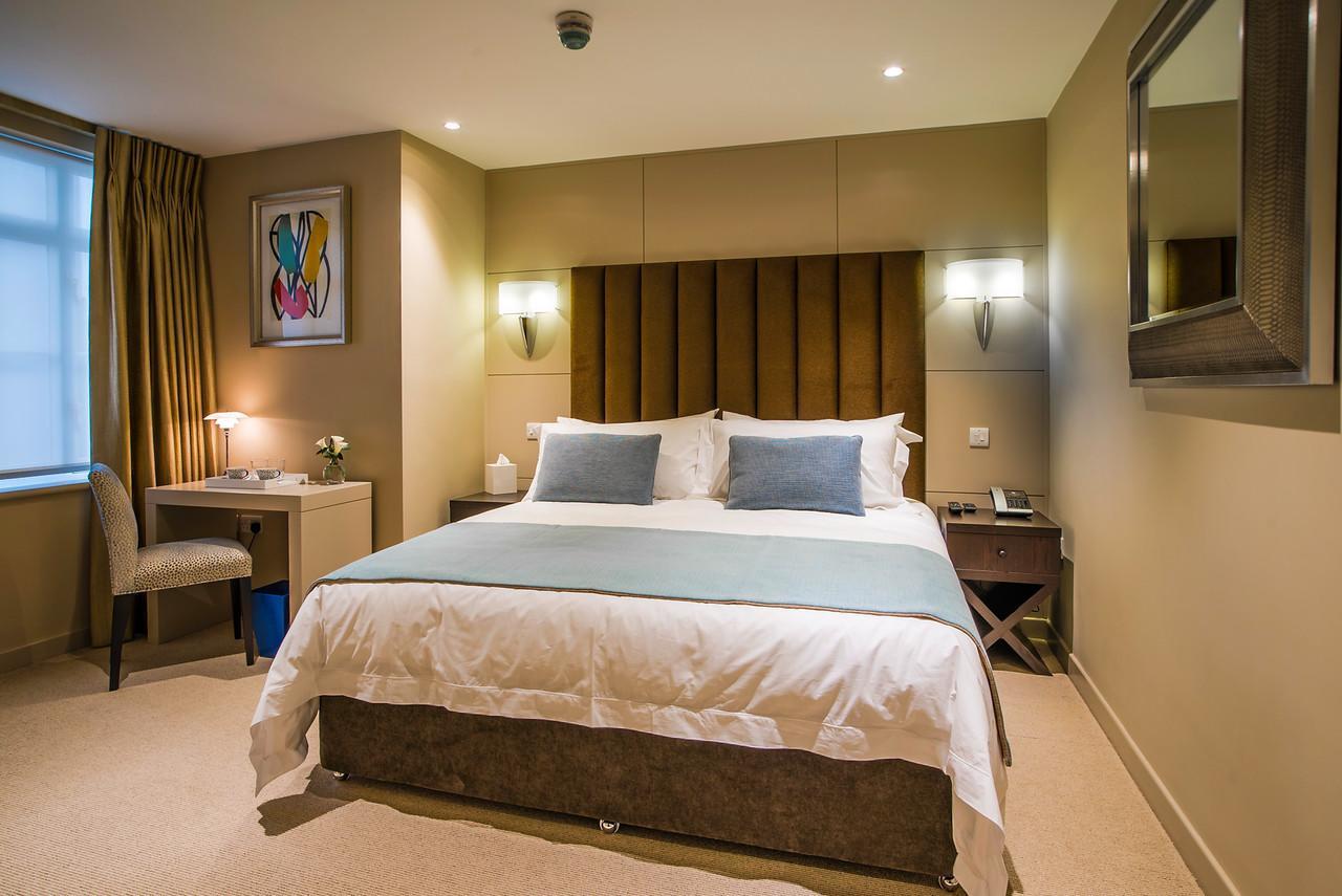 Cae Court Hotel Bridgend  Eksteriør billede