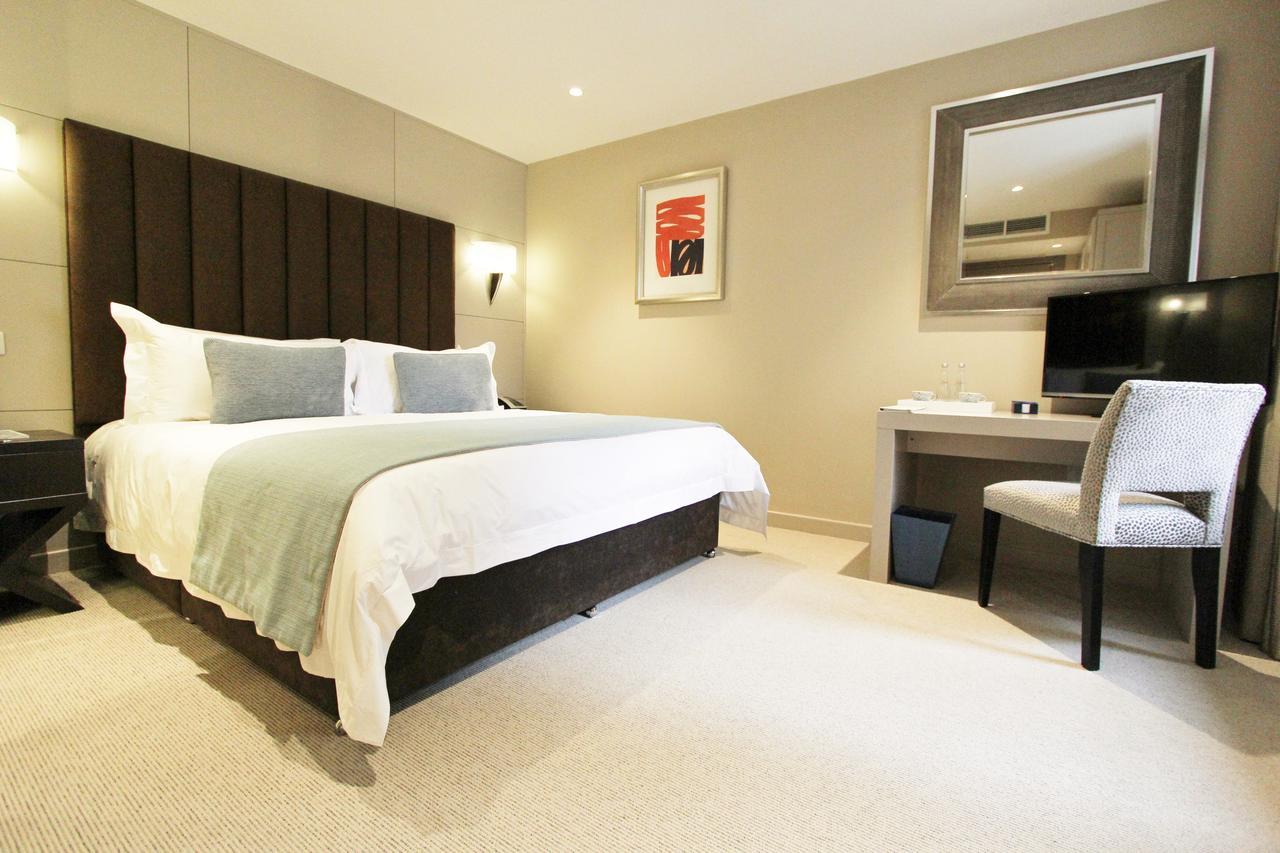 Cae Court Hotel Bridgend  Eksteriør billede